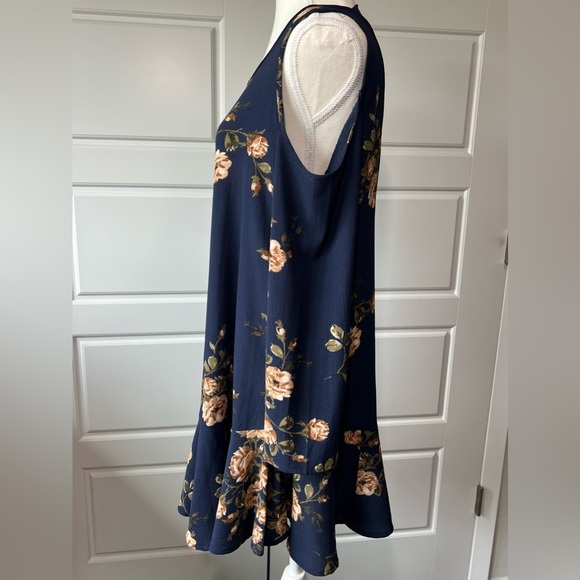 Altar'd State Floral Cold Shoulder Dress Ruffle Hem Navy Blue Peach Roses Large‎ - Picture 2 of 7